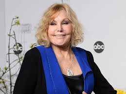 Resultado de imagem para kim novak oscar 2014