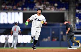 Intense Baseball Showdown Between Washington Nationals and Miami Marlins