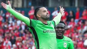 Edwin Cardona: Entre Incidentes Familiares y Desafíos en Atlético Nacional - Imagen principal del artículo