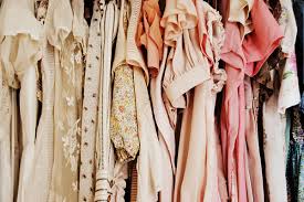 Afbeeldingsresultaat voor kleding