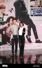 South Korean actress Hwang Jung-eum, right, and actor Park ...