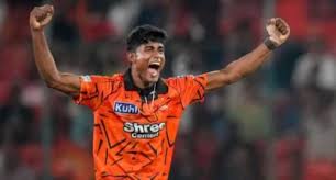 Mother Sold Jewelry, Family Struggled For Meals - SRH Pacer's Emotional Journey