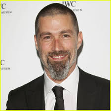 Matthew Fox was arrested for DUI early Friday morning (May 4) in Oregon, TMZ reports. The 45-year-old Lost actor – who lives in Bend, Ore., with his family ... - matthew-fox-dui