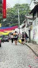 Com mala, ventilador e travesseiro, turistas ‘se mudam’ para Olinda antes de folia tomar ladeiras no carnaval