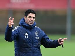 Mikel Arteta Watching