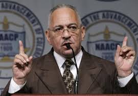 Jeremiah Wright Jr., the former pastor of Democratic presidential hopeful Sen. Barack Obama, D-Ill. speaks Sunday at the Detroit NAACP&#39;s 53rd annual Fight ... - large_Obama-Ex-Pastor