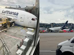 Lufthansa Boeing 787-9 Dreamliner sinks onto its belly at Frankfurt Airport; Several injured