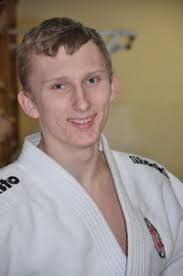 Kamil Piórkowski: Judo to najbardziej ogólnorozwojowa sztuka walki. Ma 16 lat i uczęszcza do IV Liceum Ogólnokształcącego. Jego ulubione przedmioty to w-f i ... - info.elblag.pl-17105-Kamil-Pirkowski-Judo-to