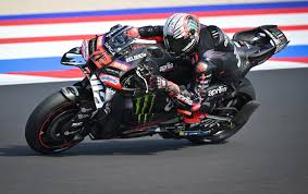 Bezzecchi espeta Marc Márquez e ensaia duelo quente pela vitória em Misano