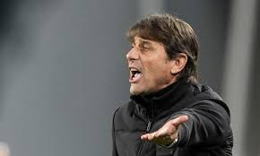 KO pentru Conte! Cristi Chivu își freacă palmele