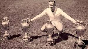 Los emotivos comunicados de Nacional y Real Madrid ante la muerte de José Emilio Santamaría