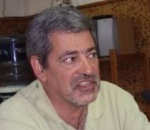 Manuel Dinis Gaspar Cardoso Cortes nasceu em Vila Real em 1955. Mandatário da anterior candidatura de Manuel Alegre, licenciado em Medicina pela Faculdade ... - 6656854_Pj51s