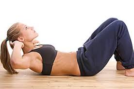 woman doing ab crunches