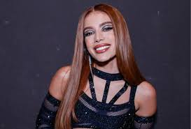 Anitta confirma que está solteira e diz estar mais exigente nos relacionamentos