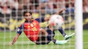 Lamine Yamal castiga un error de Marc Guehi para marcar el tercer gol más rápido contra Inglaterra en Wembley