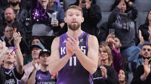 Kings' Domantas Sabonis returns after missing 27 games because of knee injury