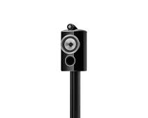 B&W 805 D4 speakers