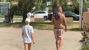 CARTES. Cannes, Nice… Dans quelles communes de la Côte d'Azur est-il interdit de se promener torse nu ou en maillot de bain ? — France 3 Régions