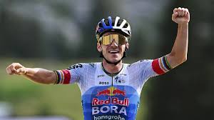 Evenepoel 'definitely a favorite' for Stage 16