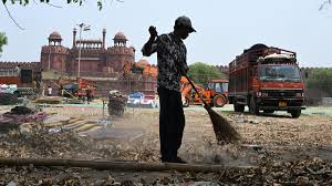 CM announces 20-day clean-up blitz, promises Delhi’s transformation