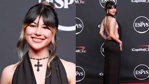 Alysa Liu Just Emulated this Iconic Shirley MacLaine Look in Louis Vuitton at the 2026 ESPY Awards