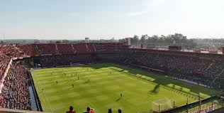 Colón vs. Def. Unidos: Dónde Ver el Partido Clave ¡En Vivo y Online! - Imagen principal del artículo