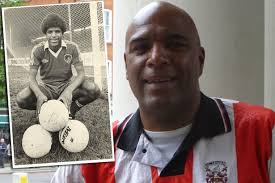 Tony Kelly: I gambled with my football career... and lost. 31 Aug 2013 12:03. Coventry lad who played for Bristol and Stoke tells of descent into gambling ... - tony-copy-5821611