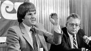 Bill Giles at a Philadelphia Phillies news conference welcoming Pete Rose