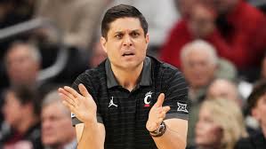 Cincinnati to fire Wes Miller: Bearcats coach out after five seasons, zero NCAA Tournament appearances