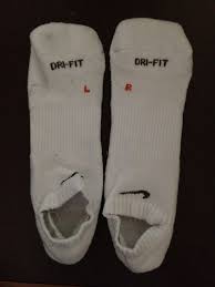 Résultat de recherche d'images pour "left and right socks"