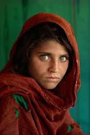 I had stumbled upon an article, thanks to Michaela Brown on Facebook, about Steve McCurry and the Last Roll of Kodachrome on NPR&#39;s photo blog, ... - mccurry_custom