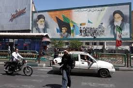 اورشلیم‌پست: آمریکا باید چانه‌زنی و مذاکرات با جمهوری اسلامی را کنار بگذارد و فقط حمله کند