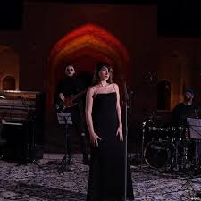 محکومیت پرستو احمدی و هشت عضو دیگر کنسرت "کاروانسرا" به شلاق