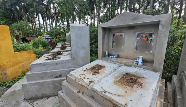 Chủ tịch Hà Nội chỉ đạo 'nóng' vụ xây mộ giả chiếm đất nghĩa trang