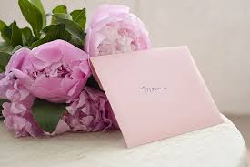 روز مادر ۱۴۰۴ چندمه؟/ روز زن و روز مادر چه تاریخی است ؟