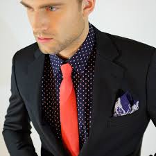 ... Red silk tie - red_tie_2_grande