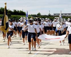 中学校の体育祭の画像