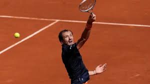 Daniil Medvedev delivers his annual embarrassment at Roland Garros