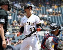 Pirates send C Rafael Flores to IL with concussion symptoms, recall Shawn Ross from Triple-A