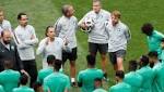 كورة أجنبي الفيفا يهنىء منتخب