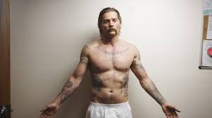 Shot Caller im TV Programm: 10.06. - 03:05 - Kabel Eins Austria