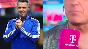 Robbie Williams pokes fun at viral video of his World Cup interview