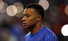 ¿Por qué no juega Kylian Mbappé en Francia vs. Bélgica por la UEFA Nations League 2026-27?