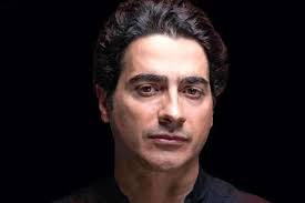 خودروی لاکچری همایون شجریان حاشیه‌ساز شد