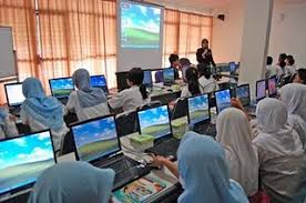 Image result for gambar penggunaan ict dalam pembelajaran