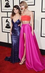 Resultado de imagem para grammy latino 2016 looks