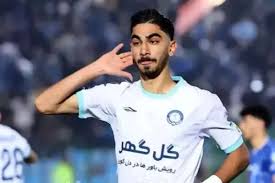 مهاجم لیگ برتری هم به پرسپولیس پیوست | ۲ خرید دیگر تارتار در راه هستند