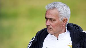 Em direto/ Tondela-Benfica. Águias visitam penúltimo classificado depois do sucesso europeu