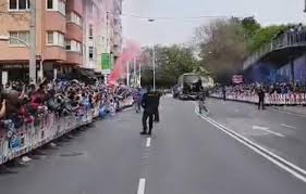 Una afición entregada brinda un gran recibimiento al Dépor en la previa del partido frente al Leganés el día de la peñas