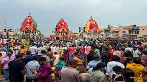 Puri Stampede: पुरी भगदड़ मामले में ओडिशा सरकार की बड़ी कार्रवाई; दो अधिकारी निलंबित, DM-SP का हुआ तबादला